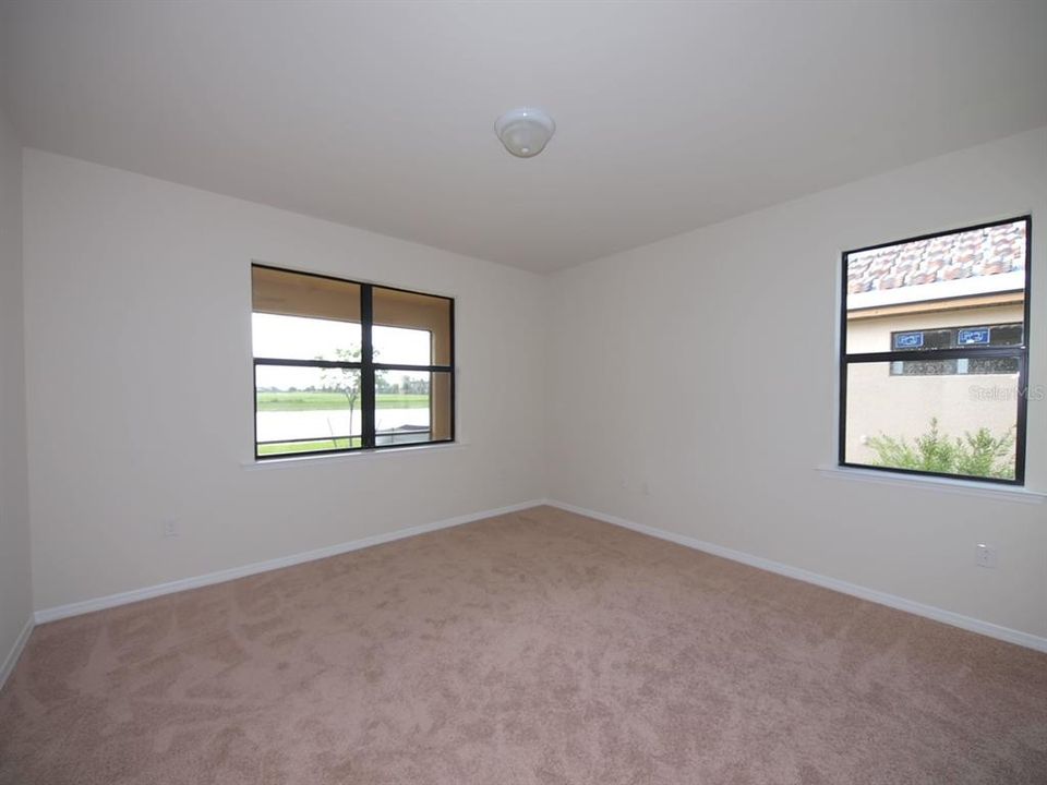 出租: $2,700 (2 贝兹, 2 浴室, 1333 平方英尺)