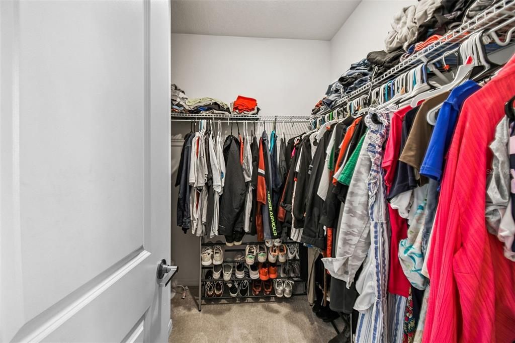 Activo con contrato: $350,000 (4 camas, 3 baños, 2091 Pies cuadrados)