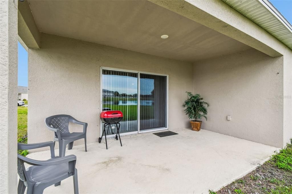 Activo con contrato: $350,000 (4 camas, 3 baños, 2091 Pies cuadrados)