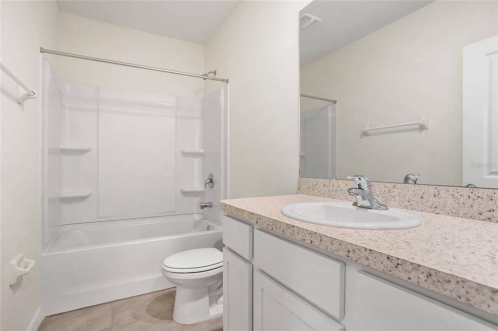 For Rent: $2,100 (3 beds, 2 baths, 1673 Square Feet)