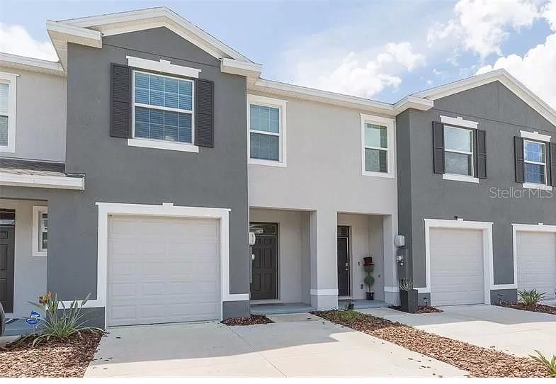 For Rent: $2,100 (3 beds, 2 baths, 1673 Square Feet)