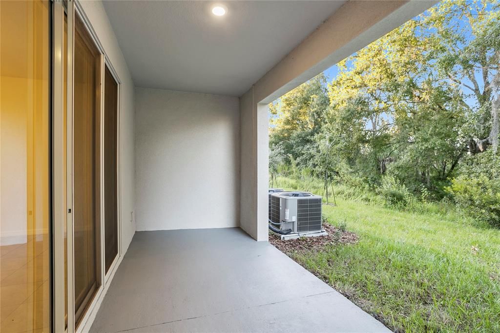 For Rent: $2,100 (3 beds, 2 baths, 1673 Square Feet)