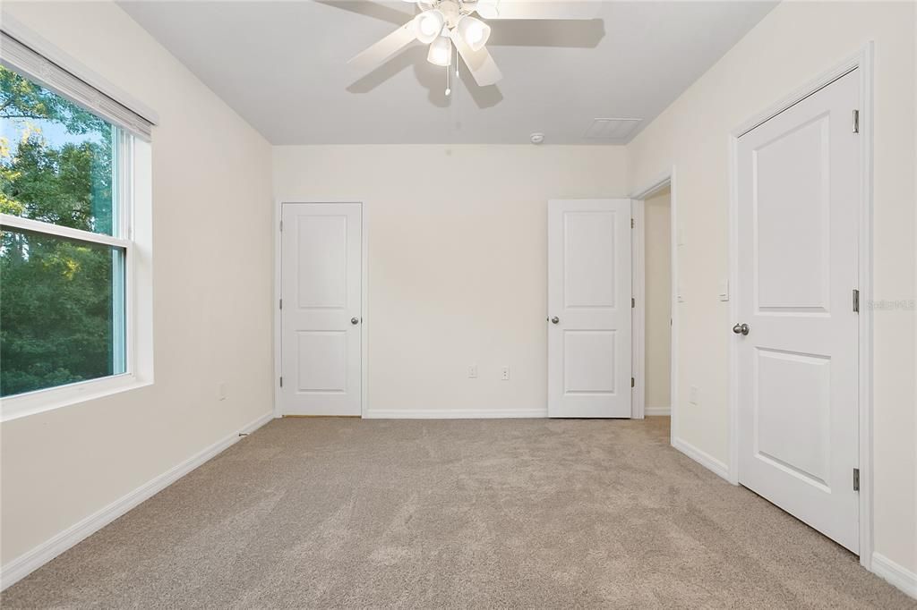 For Rent: $2,100 (3 beds, 2 baths, 1673 Square Feet)