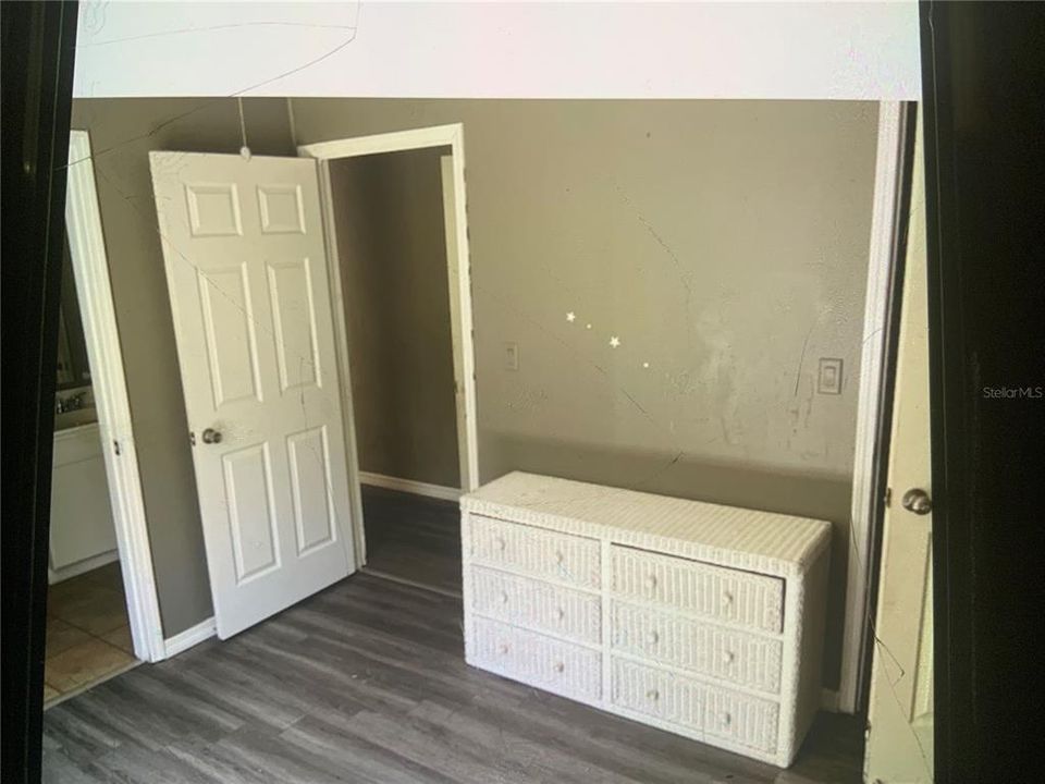 For Sale: $295,000 (4 beds, 3 baths, 2310 Square Feet)