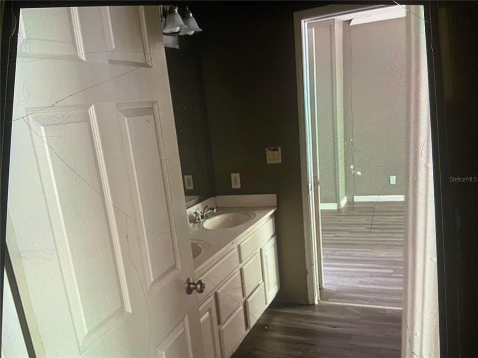 For Sale: $295,000 (4 beds, 3 baths, 2310 Square Feet)