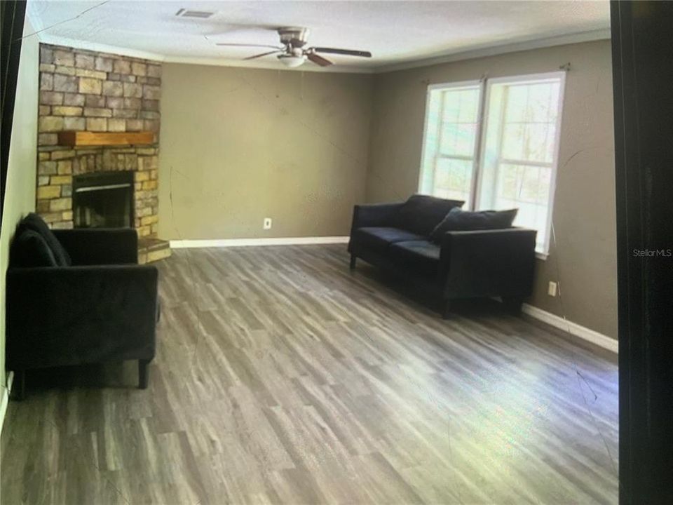 For Sale: $295,000 (4 beds, 3 baths, 2310 Square Feet)