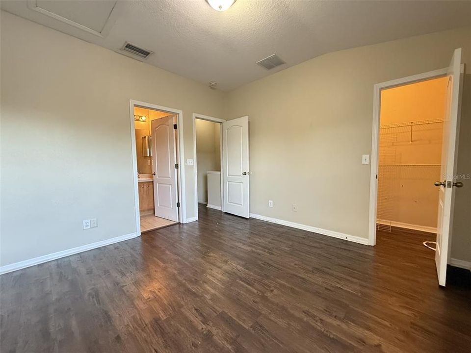 В аренду: $1,850 (2 спален, 2 ванн, 1248 Квадратных фут)