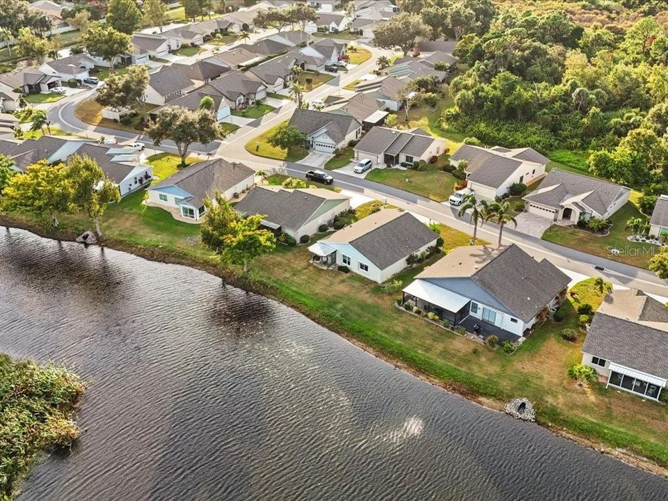 На продажу: $329,000 (2 спален, 2 ванн, 1373 Квадратных фут)