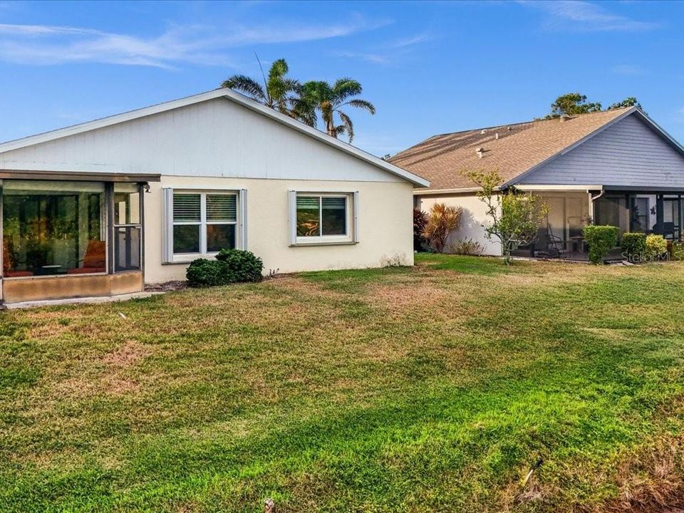 На продажу: $329,000 (2 спален, 2 ванн, 1373 Квадратных фут)