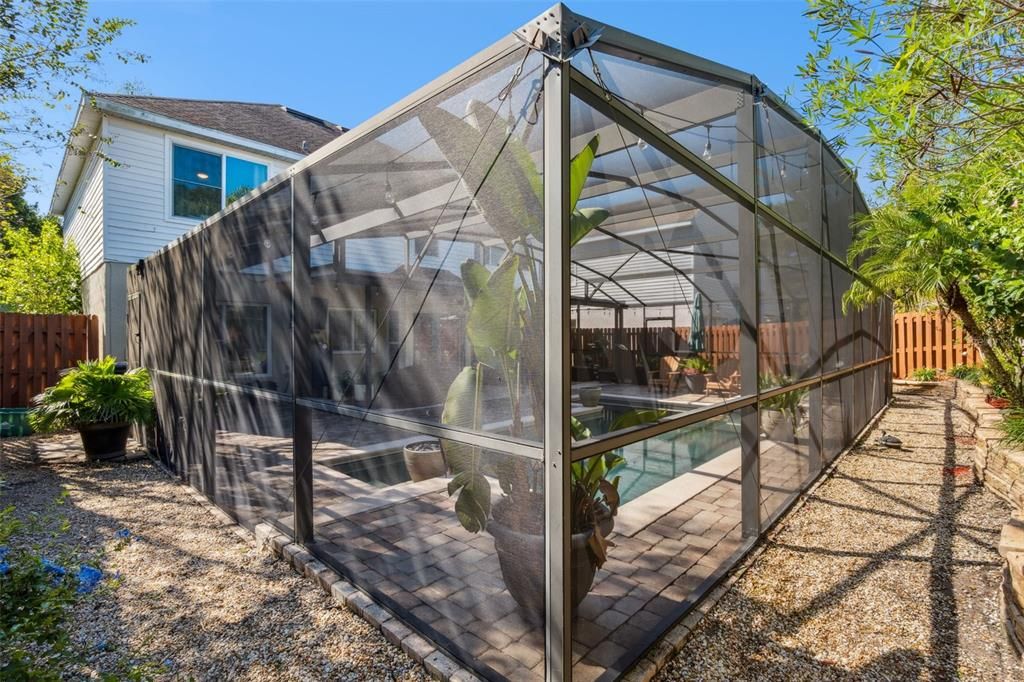 En Venta: $525,000 (4 camas, 2 baños, 2142 Pies cuadrados)