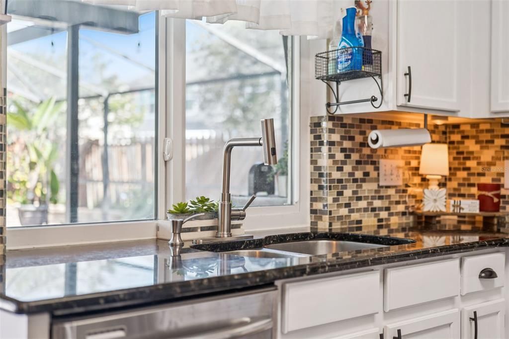 En Venta: $525,000 (4 camas, 2 baños, 2142 Pies cuadrados)