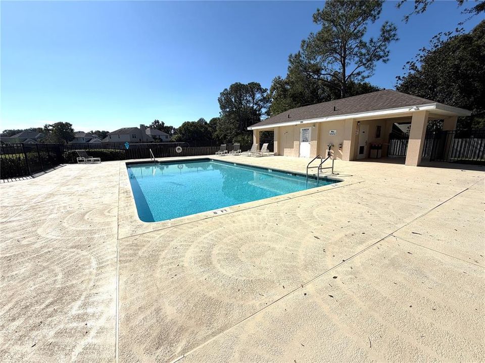 En Venta: $525,000 (4 camas, 2 baños, 2142 Pies cuadrados)