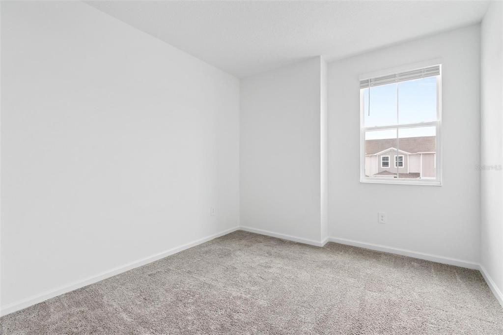 For Rent: $2,290 (3 beds, 2 baths, 1672 Square Feet)