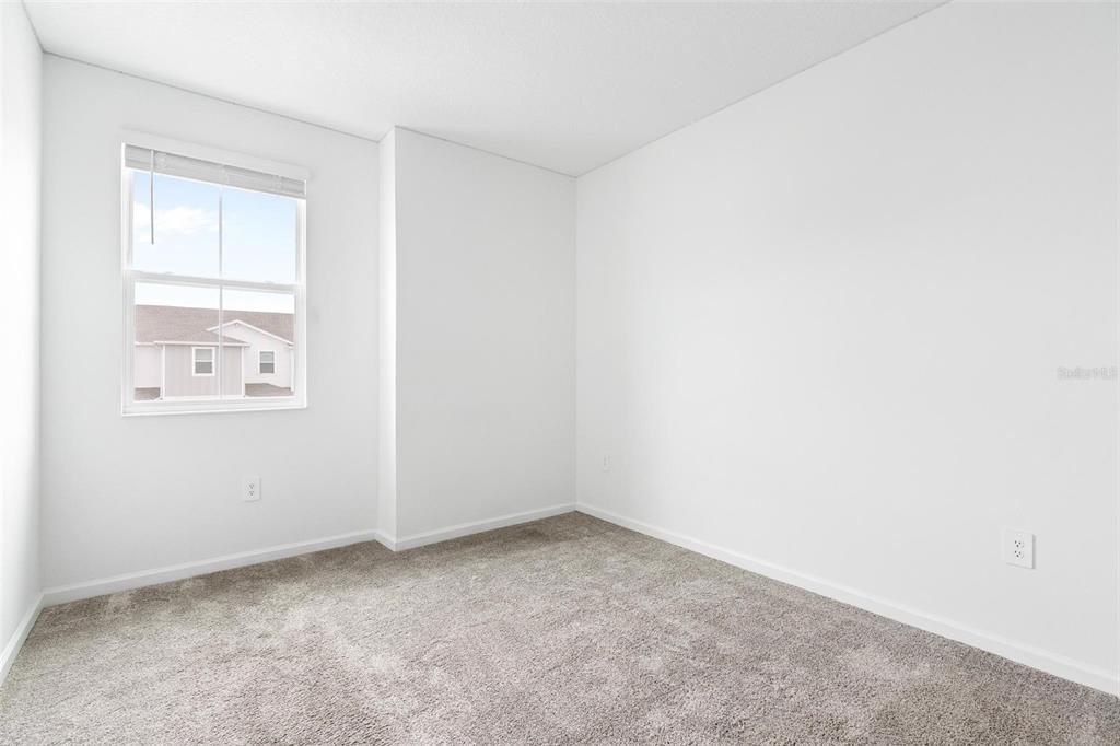 For Rent: $2,290 (3 beds, 2 baths, 1672 Square Feet)