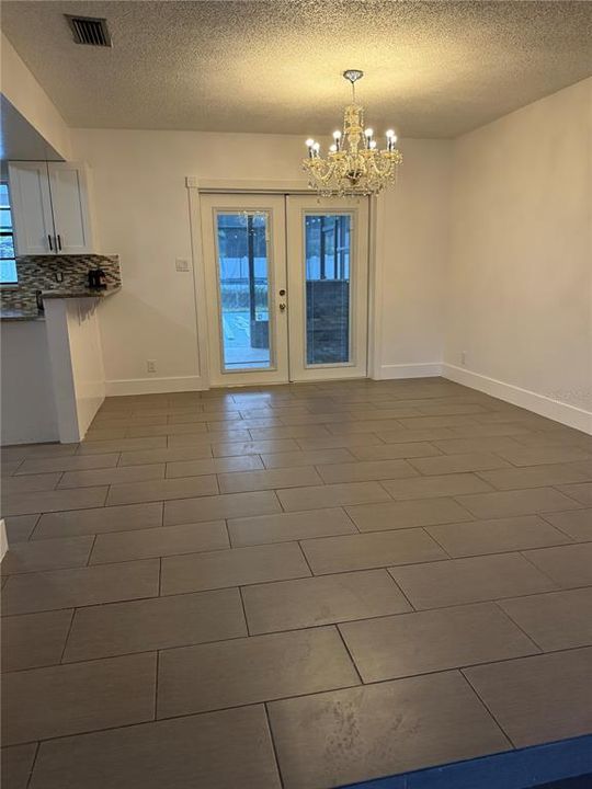 For Rent: $2,800 (3 beds, 3 baths, 1863 Square Feet)