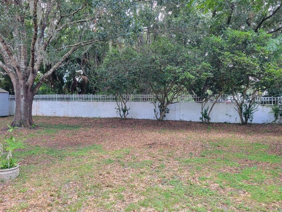 合同活跃: $374,999 (4 贝兹, 3 浴室, 2222 平方英尺)