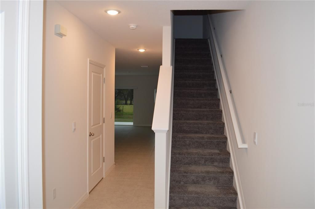 For Rent: $2,195 (3 beds, 2 baths, 1647 Square Feet)