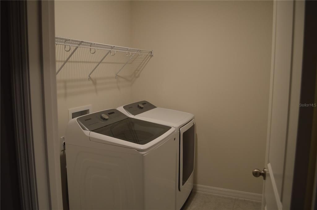 For Rent: $2,195 (3 beds, 2 baths, 1647 Square Feet)