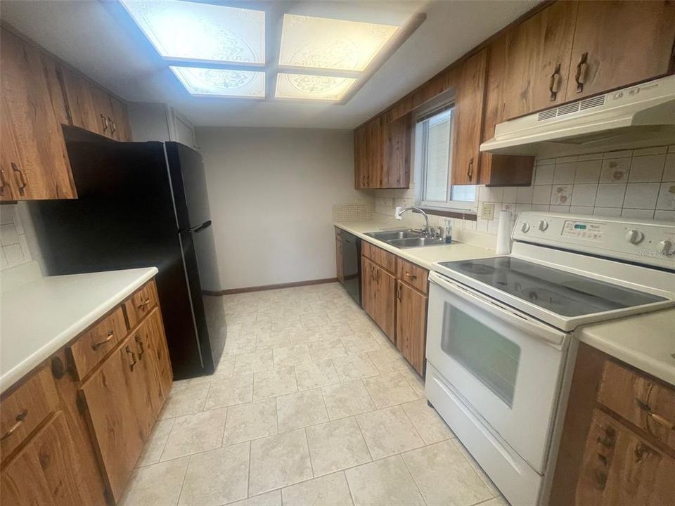 出租: $1,495 (2 贝兹, 2 浴室, 1144 平方英尺)