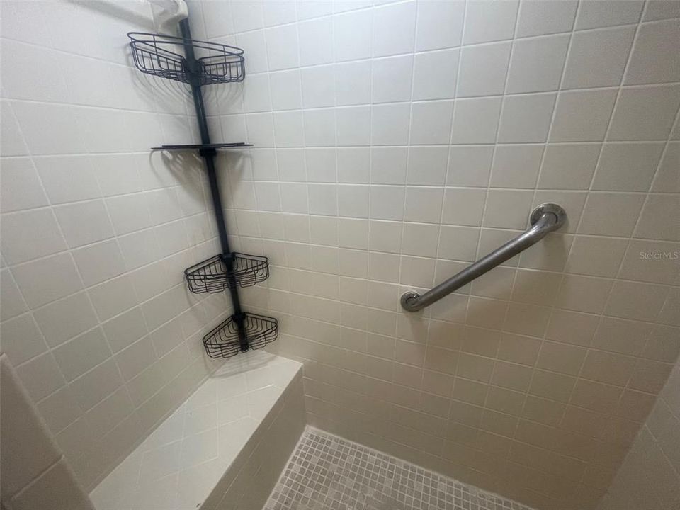 出租: $1,495 (2 贝兹, 2 浴室, 1144 平方英尺)