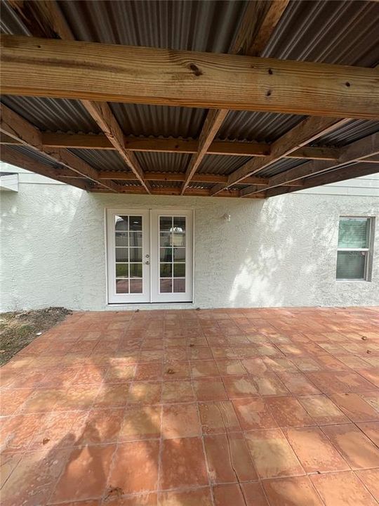 Activo con contrato: $389,900 (3 camas, 2 baños, 1623 Pies cuadrados)