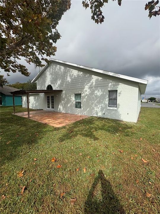 Activo con contrato: $389,900 (3 camas, 2 baños, 1623 Pies cuadrados)