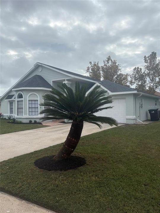 Activo con contrato: $389,900 (3 camas, 2 baños, 1623 Pies cuadrados)