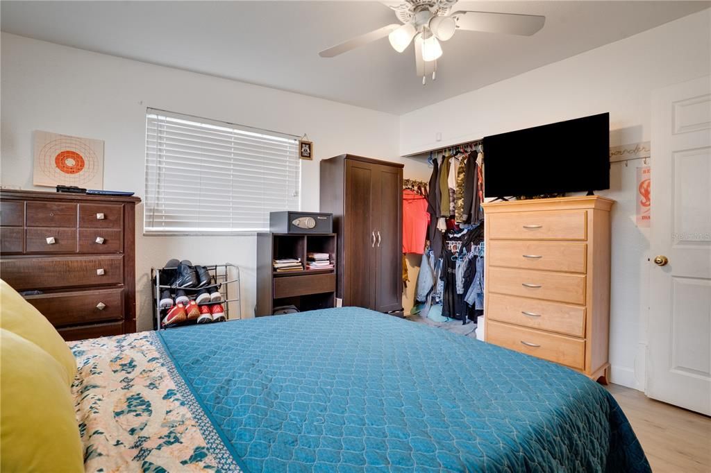 En Venta: $319,900 (2 camas, 1 baños, 1036 Pies cuadrados)