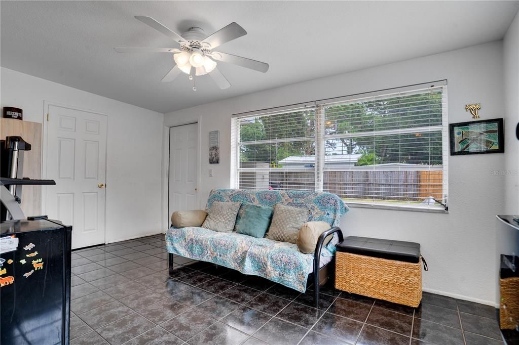 En Venta: $319,900 (2 camas, 1 baños, 1036 Pies cuadrados)