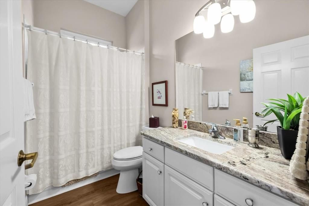 待售: $559,900 (2 贝兹, 2 浴室, 1767 平方英尺)