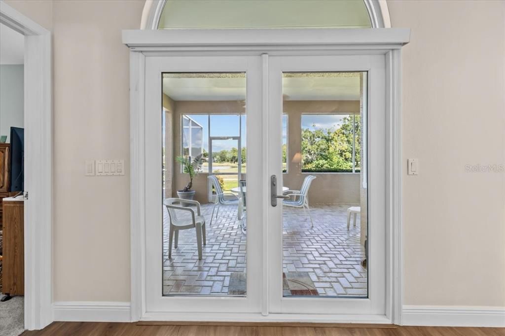 待售: $559,900 (2 贝兹, 2 浴室, 1767 平方英尺)