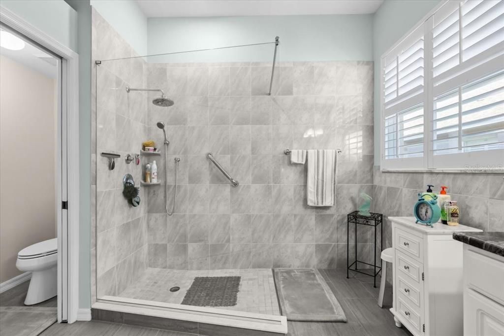 待售: $559,900 (2 贝兹, 2 浴室, 1767 平方英尺)