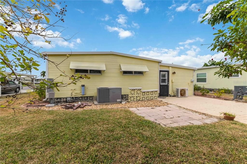 For Sale: $110,000 (2 beds, 1 baths, 690 Square Feet)