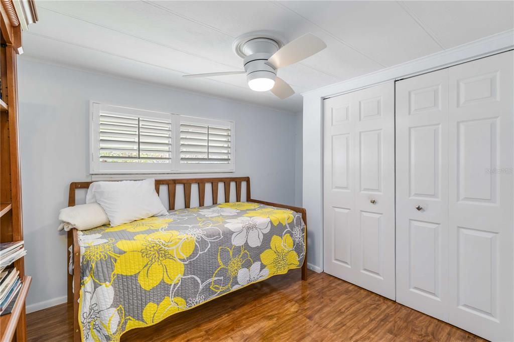 For Sale: $110,000 (2 beds, 1 baths, 690 Square Feet)