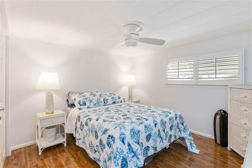 For Sale: $110,000 (2 beds, 1 baths, 690 Square Feet)