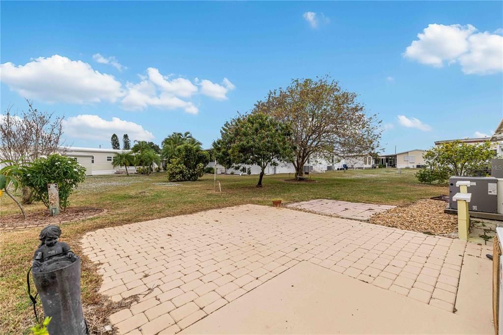 For Sale: $110,000 (2 beds, 1 baths, 690 Square Feet)