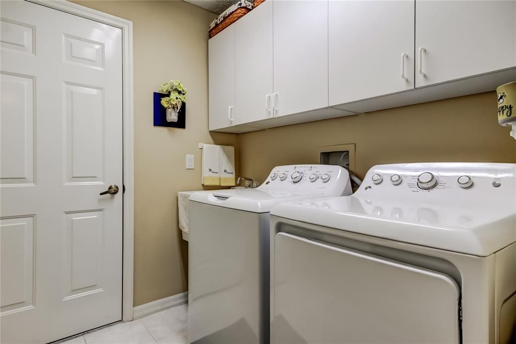 На продажу: $449,900 (3 спален, 2 ванн, 1874 Квадратных фут)