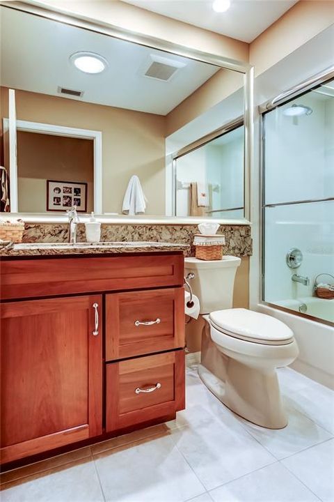 На продажу: $449,900 (3 спален, 2 ванн, 1874 Квадратных фут)