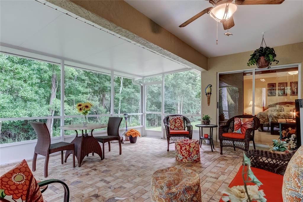 На продажу: $449,900 (3 спален, 2 ванн, 1874 Квадратных фут)