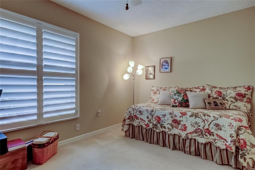 На продажу: $449,900 (3 спален, 2 ванн, 1874 Квадратных фут)