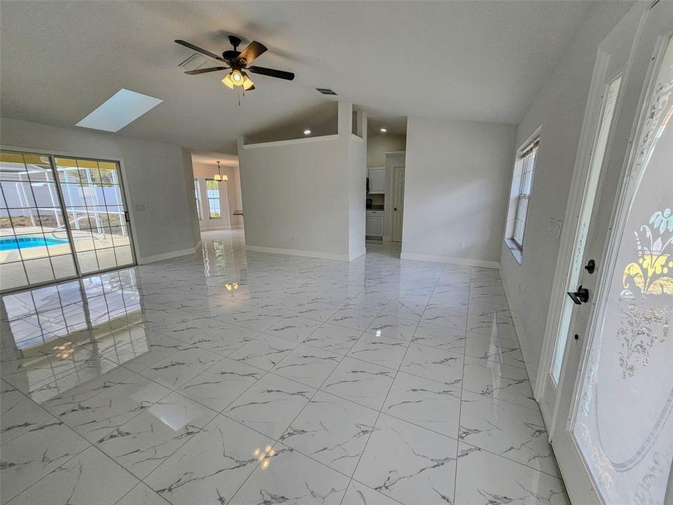 Active With Contract: $319,900 (3 beds, 2 baths, 1630 Square Feet)