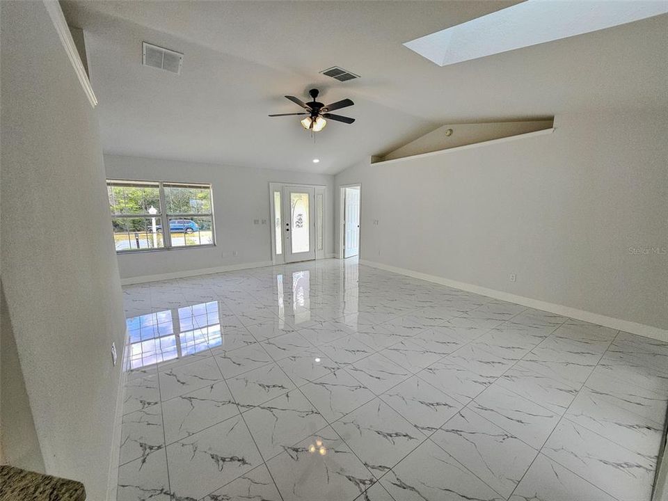 Active With Contract: $319,900 (3 beds, 2 baths, 1630 Square Feet)