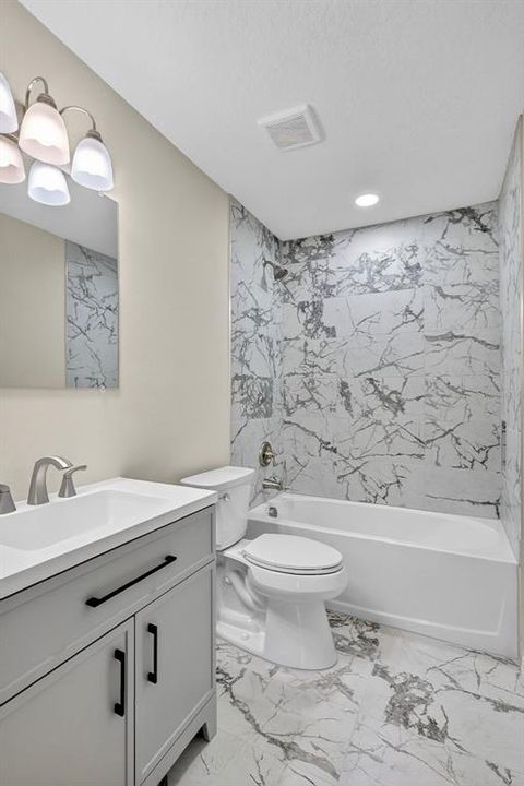 En Renta: $2,850 (4 camas, 2 baños, 1760 Pies cuadrados)