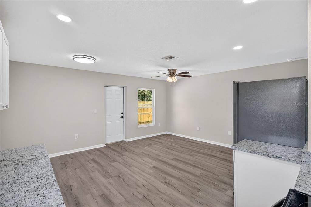 En Renta: $2,850 (4 camas, 2 baños, 1760 Pies cuadrados)