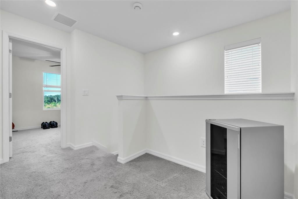 出租: $3,500 (4 贝兹, 2 浴室, 1929 平方英尺)