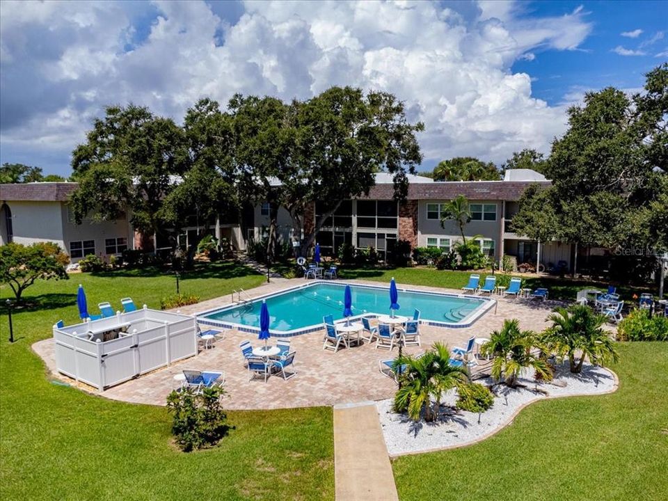 出租: $1,795 (2 贝兹, 1 浴室, 838 平方英尺)