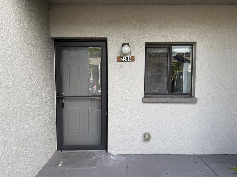 For Sale: $169,900 (2 beds, 2 baths, 840 Square Feet)