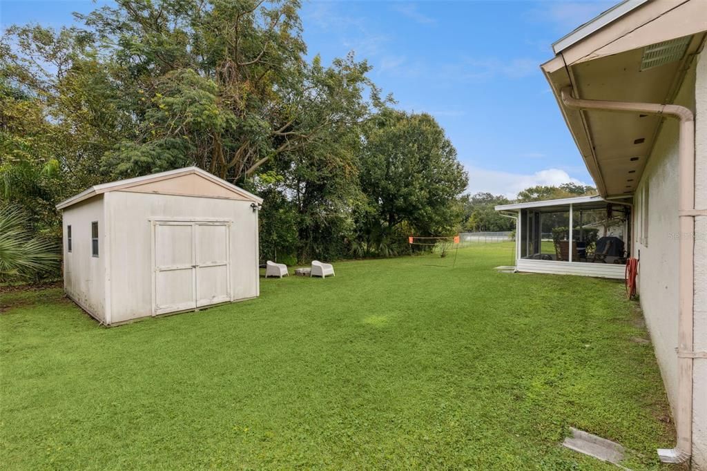 Active With Contract: $2,500 (3 beds, 2 baths, 1704 Square Feet)