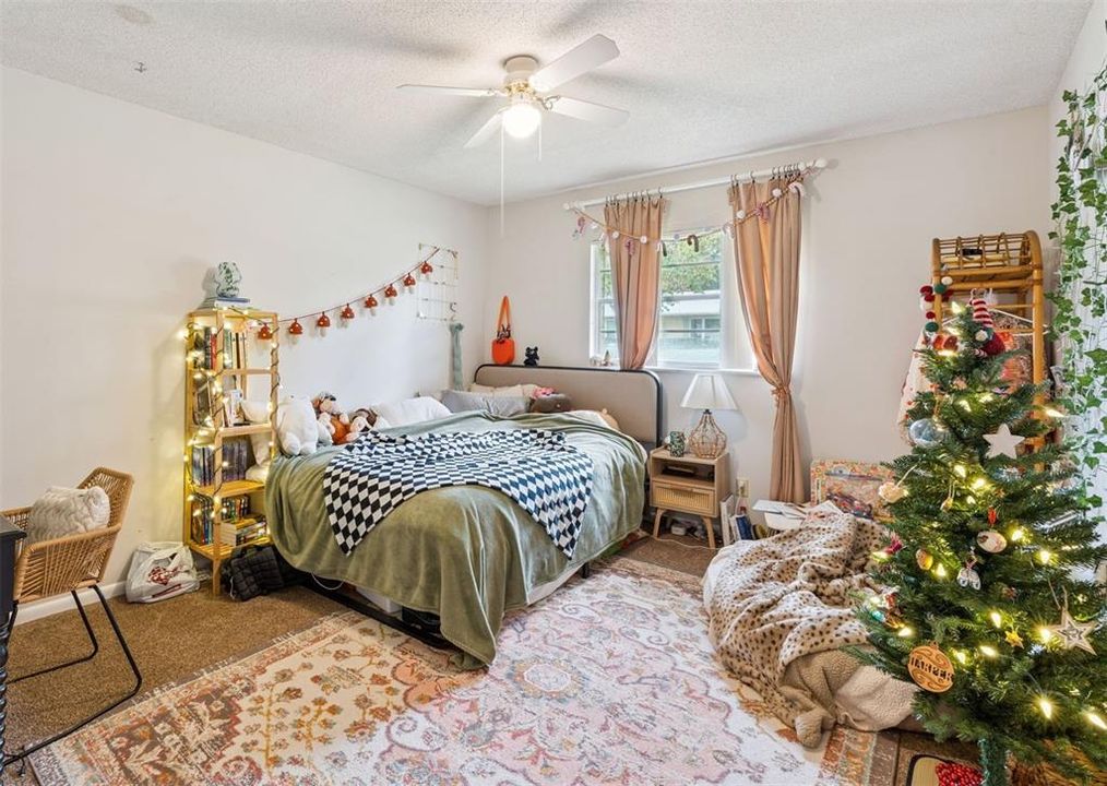 Active With Contract: $2,500 (3 beds, 2 baths, 1704 Square Feet)