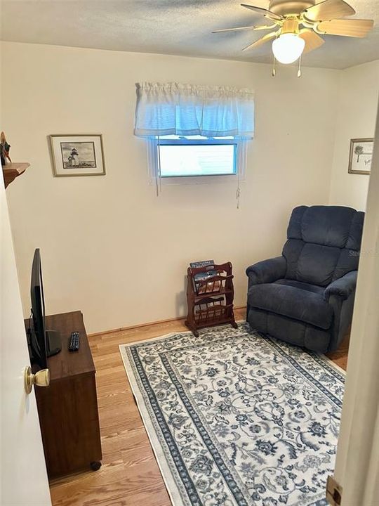 For Sale: $149,500 (2 beds, 2 baths, 900 Square Feet)